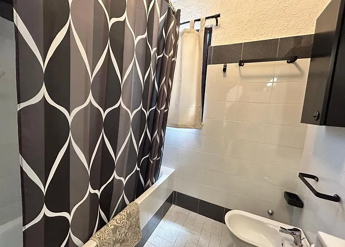 Apartment Casa Del Sileno 12 *