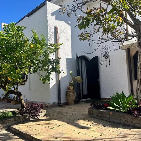 Casa Accanto Con Giardino E Quiete Appartement Giardini-Naxos